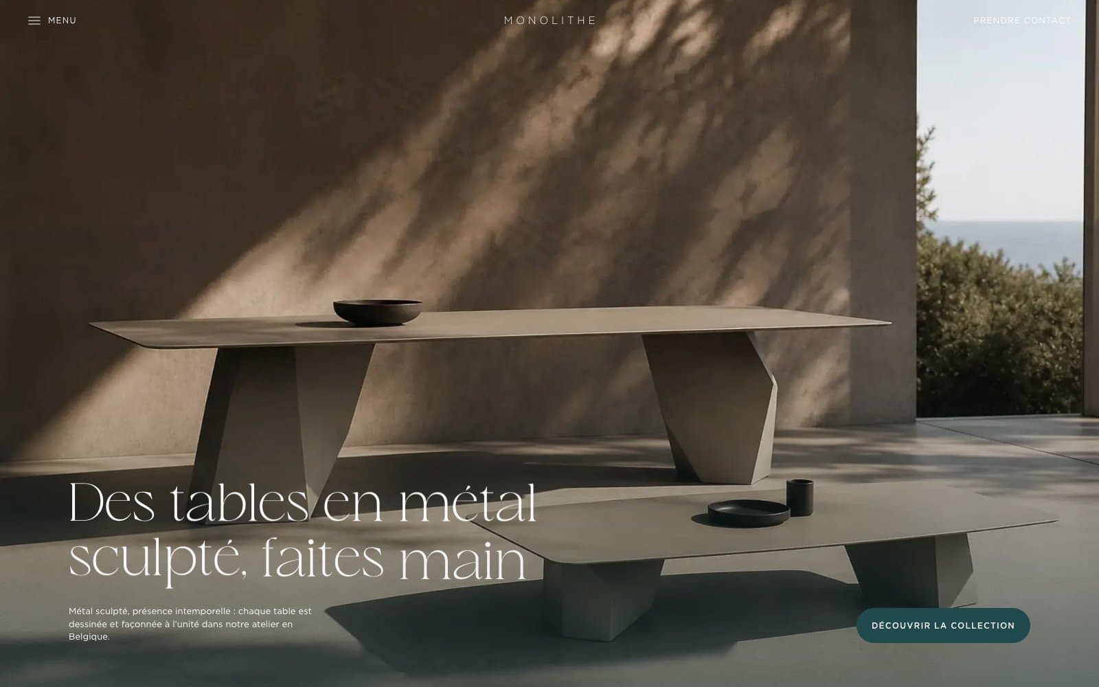 Monolithe, tables en métal sculpté